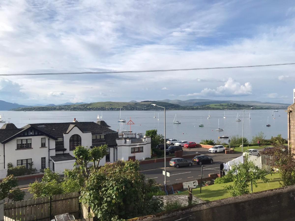 Beautiful 3-Bed Apartment In Gourock Buitenkant foto