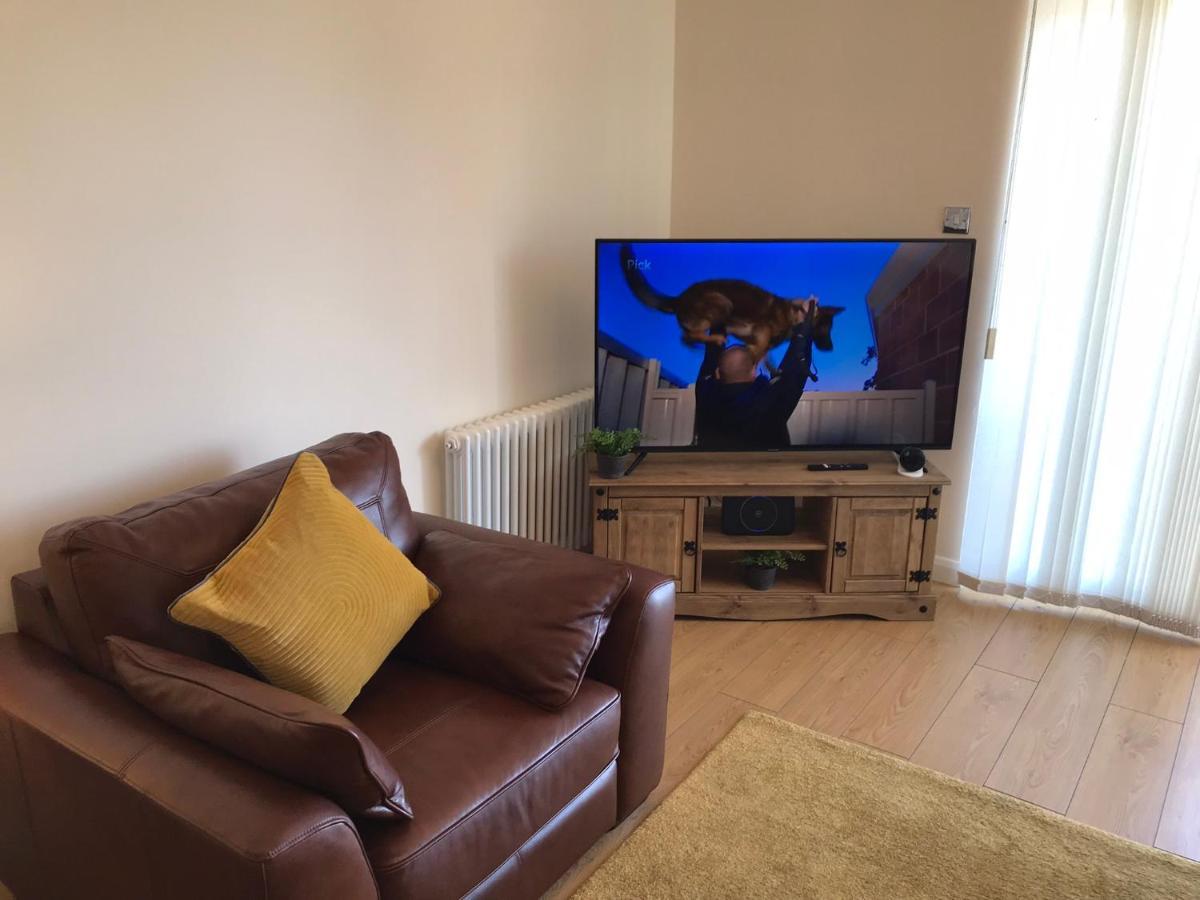Beautiful 3-Bed Apartment In Gourock Buitenkant foto