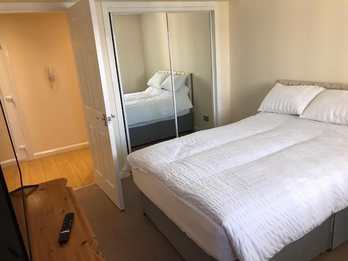 Beautiful 3-Bed Apartment In Gourock Buitenkant foto
